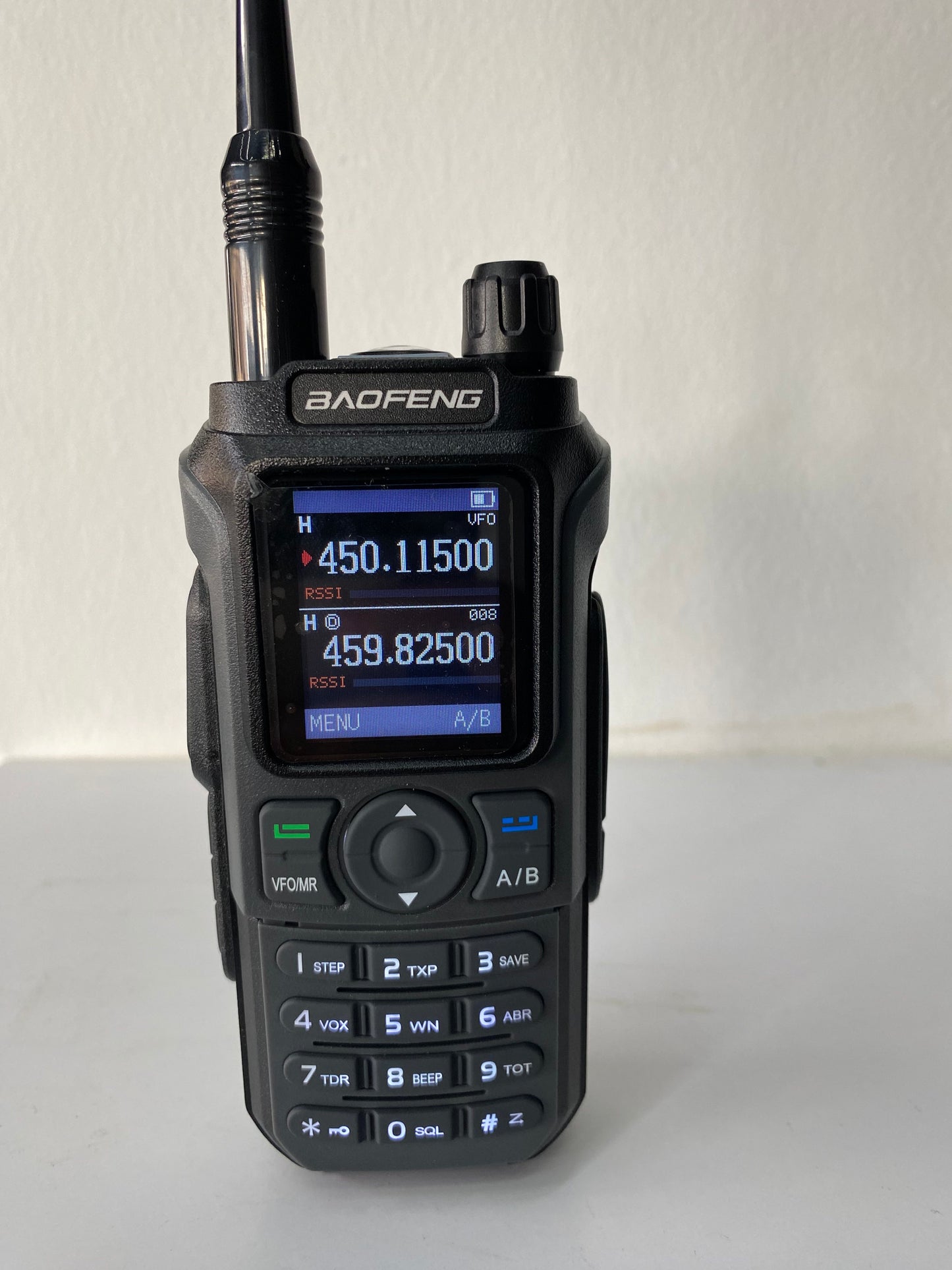 Baofeng UV-21 ProV2 Tri Band Wireless Copy Frequency Walkie Talkie Two Way Radio (Grey)